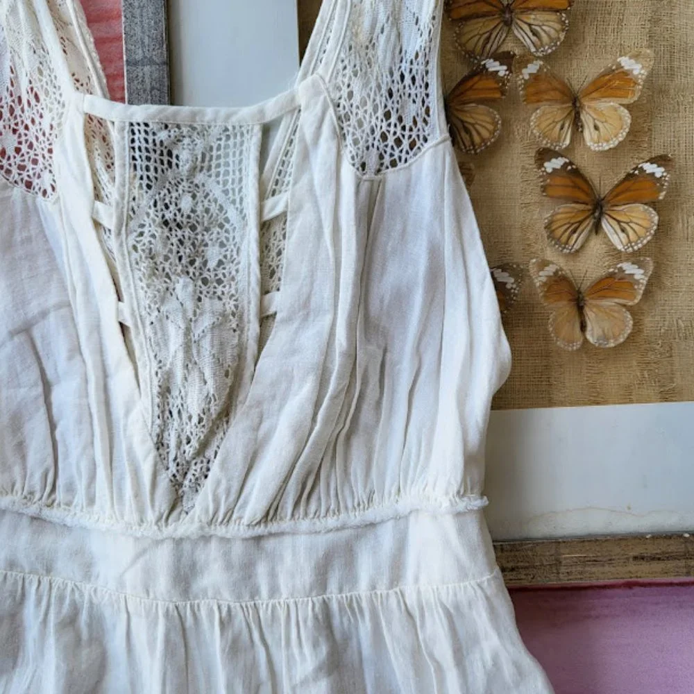 Urban Outfitters‎ White Antoinette Open Back Lace Trim RUffle Hem Midi Dress XS